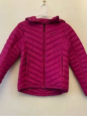 Peak Performance Hooded Puffer Jacket